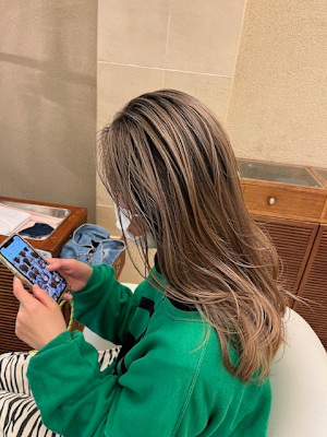 ベージュアッシュ、ミルクティーベージュ、シャドールーツ