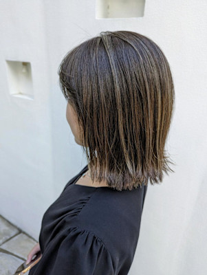 バレイヤージュ風♪ハイライトカラー×外ハネボブ【我孫子】