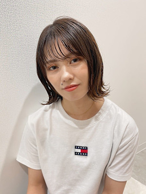 20代/30代/40代/外ハネ/くびれ/切りっぱなし