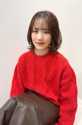 ミディアム/外ハネ/シースルー/ベージュ/グレージュ