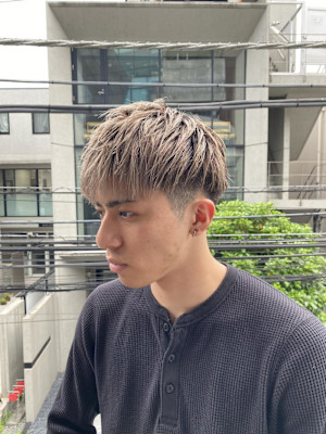 ウルフアッシュブラックカルマパーマベリーショート