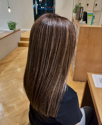 ストレートハイライトカラー