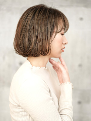 大人丸みボブ