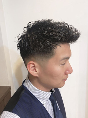 スキンフェード　担当川角