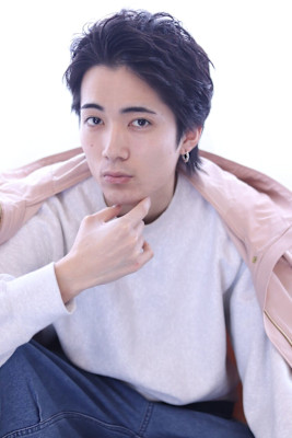 20代/30代/40代におすすめ☆ショートアップバング