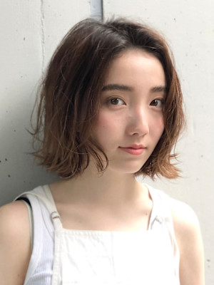大人パーマボブスタイル