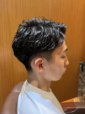 銀座　理容室　ビジネスマン　ナチュラルパーマ
