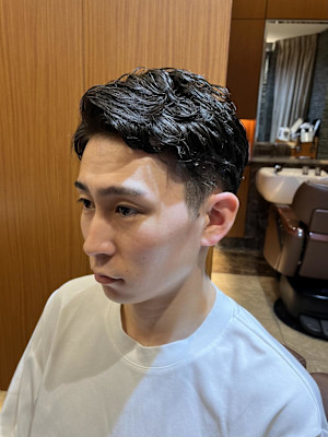 銀座　理容室　個室　ビジネスマン向けナチュラルパーマ