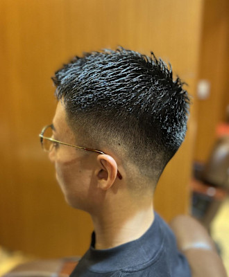 銀座　理容室　フェードカット　ショートスタイル