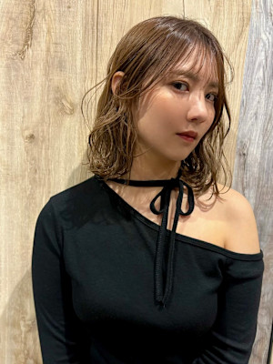 【 鎖骨ミディアム ×  ブラウンベージュ 】 浅野美紀