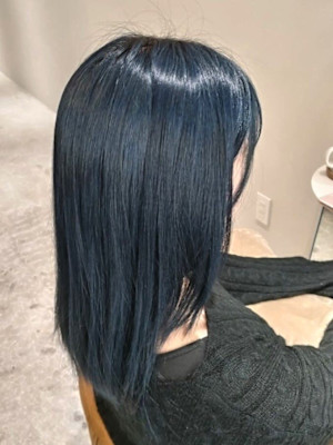 ネイビーブルー