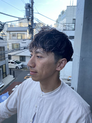 ウルフアッシュブラックカルマパーマベリーショート