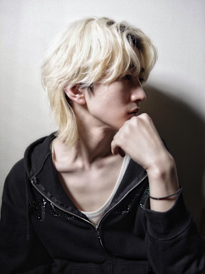 メンズウルフ/ダブルカラー/ホワイトカラー/ブロンド/ウルフ