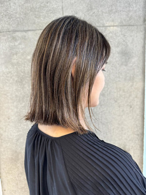 脱白髪染め/白髪ぼかしのデザインハイライト