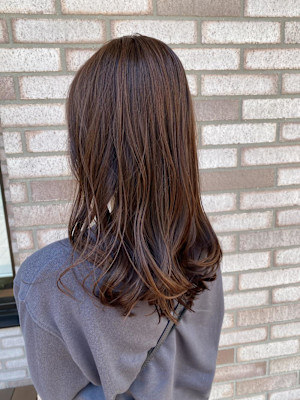 ピンクブラウン