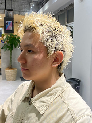 スパイキーショート/ハイトーンブロンド