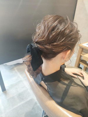 ふわふわポニーテールアレンジ