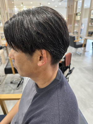 メンズセンターパート