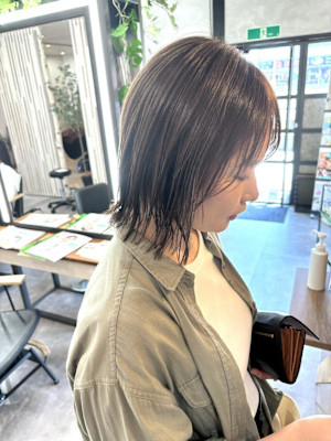 ツヤツヤグレージュ