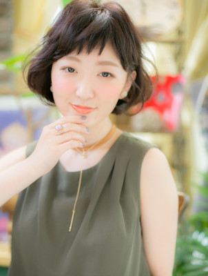 アシンメトリーな小顔・大人ボブ　ボブパーマ