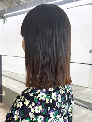 髪質改善　ぱつっとロブ　鎖骨ミディアム　艶髪ストレート