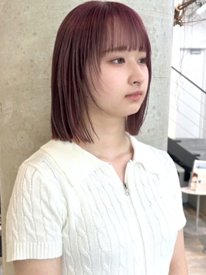 カシスピンク　切りっぱなしボブ　顔周りレイヤー　暖色系