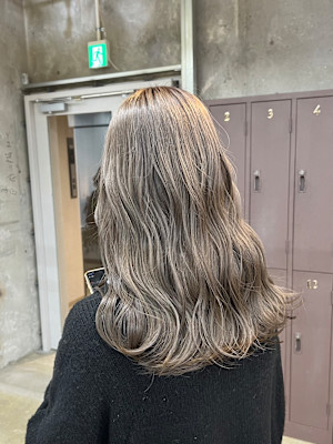 グレージュカラー