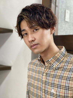 スパイラルパーマ　担当川角