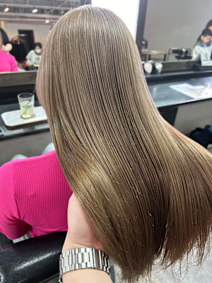 ミルクティーベージュ