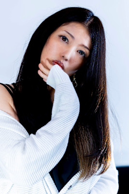 ルミナス　シャイン　　アッシュベージュでトーンダウン