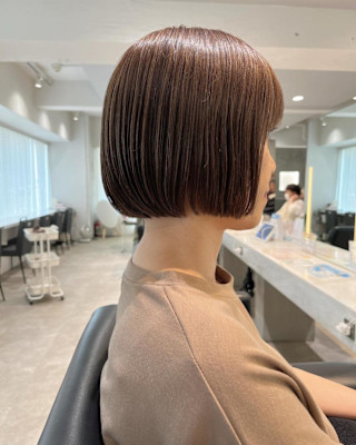 ミニボブ/プツッとボブ/白髪ぼかしハイライト