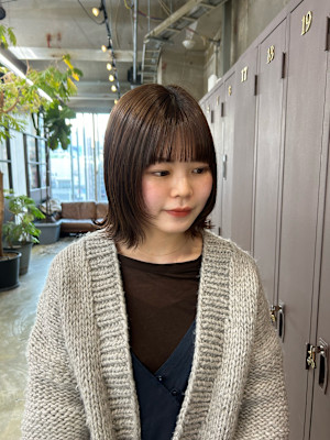 顔周りレイヤーボブ