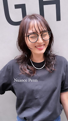 緩めの抜け感パーマ　レイヤーカット
