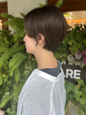 大人ショート　ブラウンベージュ　30代40代　ハイライト