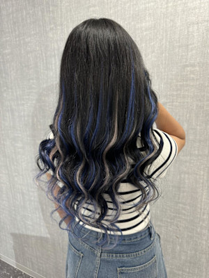 青×シルバーで爽やかスタイル！