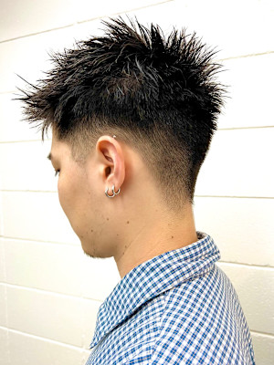 トップ無造作ザクザクメンズ刈り上げショート髪型