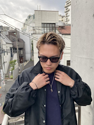 ウルフアッシュブラックカルマパーマベリーショート