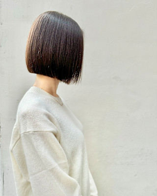 世代問わず！洗礼されたカットラインのストレートボブ