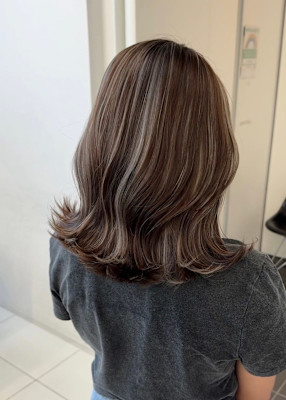 グレージュカラー