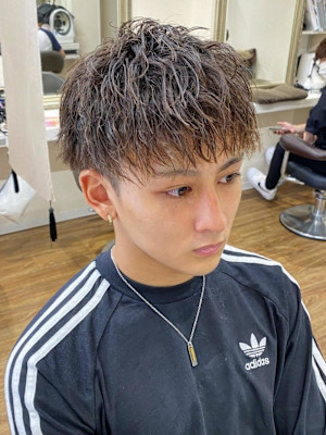 横浜メンズツイストパーママッシュパーマツイストスパイラル 