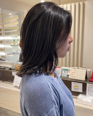 ナチュラルでかわいい細めハイライトグレージュ