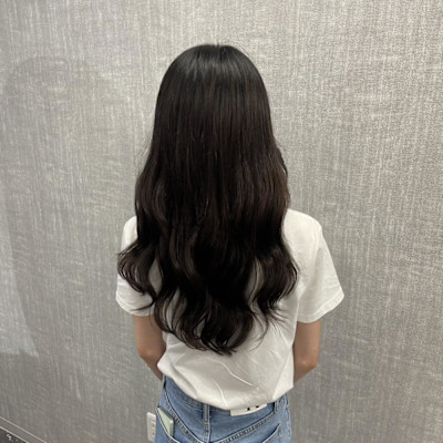 ダークブラウン