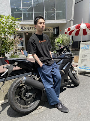 ウルフアッシュブラックカルマパーマベリーショート