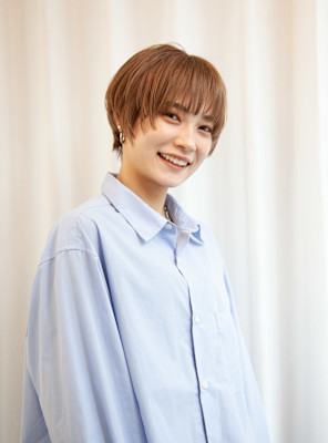 マッシュショート　ショート　ハイトーンショート　