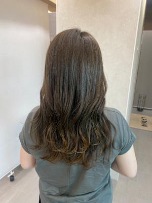 オリーブカラー