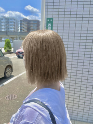 ミルクティーベージュ