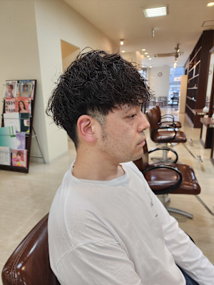 ショートレイヤー×ツイストスパイラルパーマ