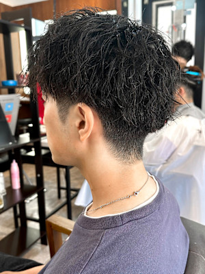 【IRIE 赤坂】スパイラルツイストパーマ×黒髪