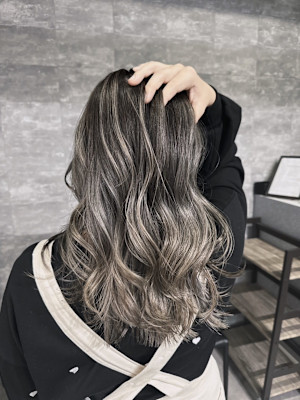 _WHITE 天神店×ロング