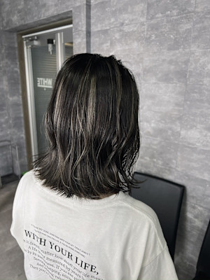 _WHITE 天神店×ミディアム